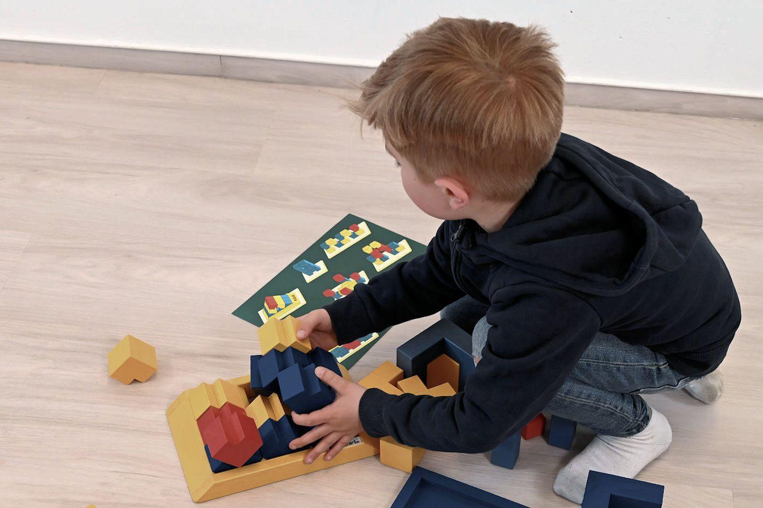 Modularix Pyramide - Anwendungen - Kita - Ideal geeignet für den Einsatz in Kita, Hort und Schule, ebenso für den privaten Gebrauch und für Senioren