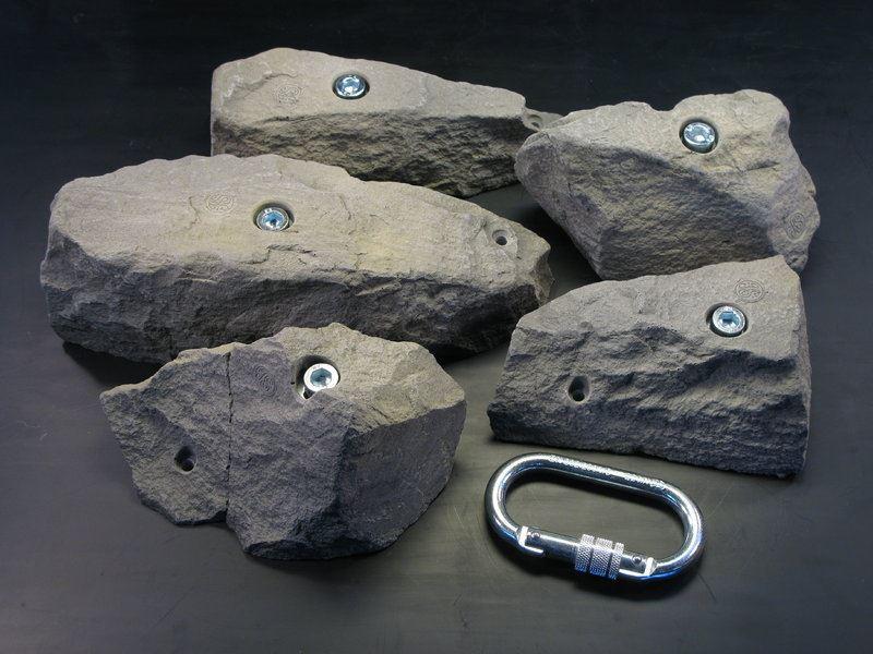 Klettergriffe-Set-Naturstein-Hallstein - die Klettergriffe in Steinoptik kommen der Natur sehr nahe. Kein Griff ist nach Maß sondern hat natürlich geformte Ecken und Kanten. Klettergriffe-Set-Naturstein-Hallstein - naturgetreue Klettergriffe in Steinoptik