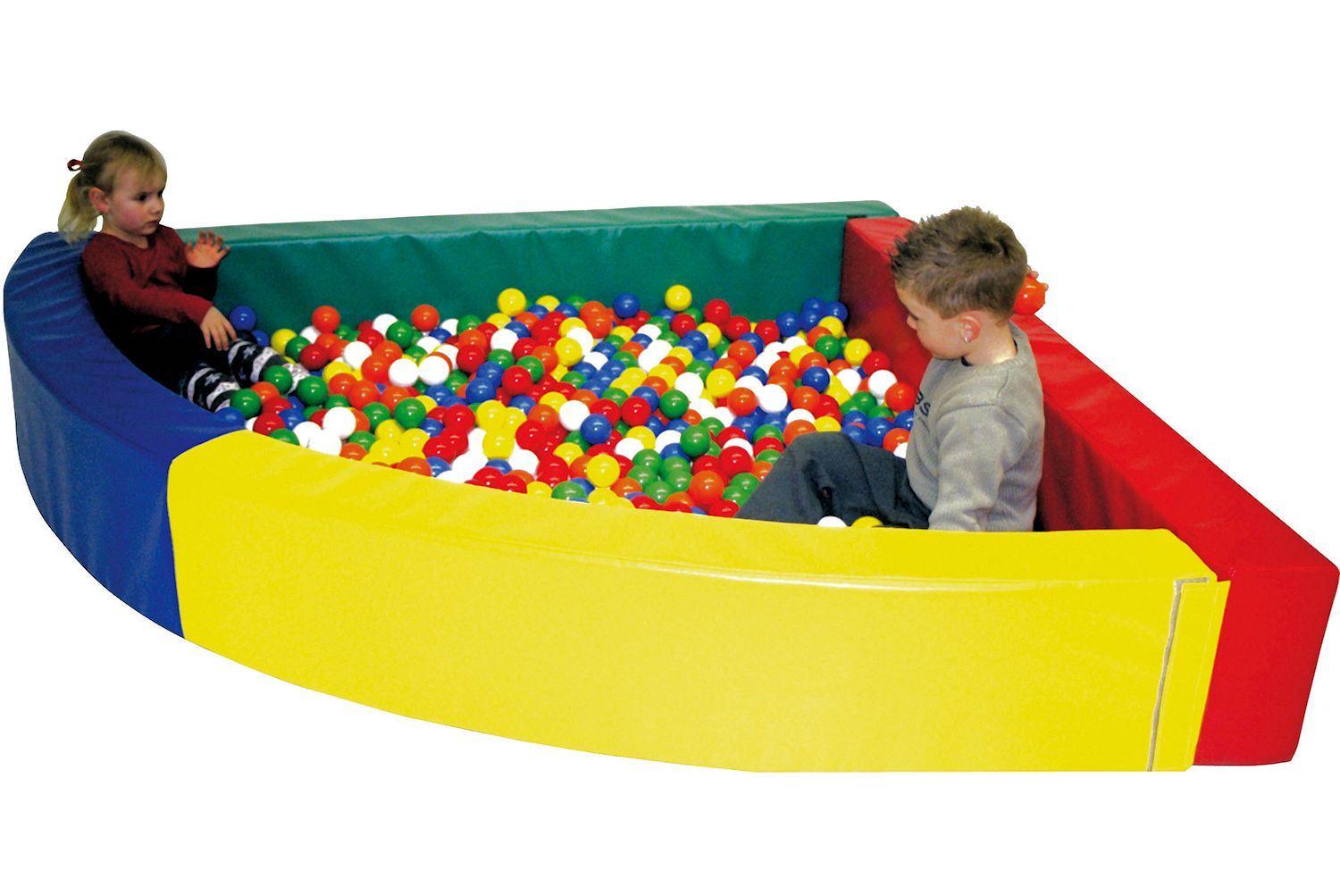 Viertelkreis-Ballbad klein - Passend für kleine Spielecken. Das Ballbad von Bänfer ist ein wahrer Spielspaß auf kleinem Raum. Viertelkreis-Ballbad klein - für kleine Spielecken