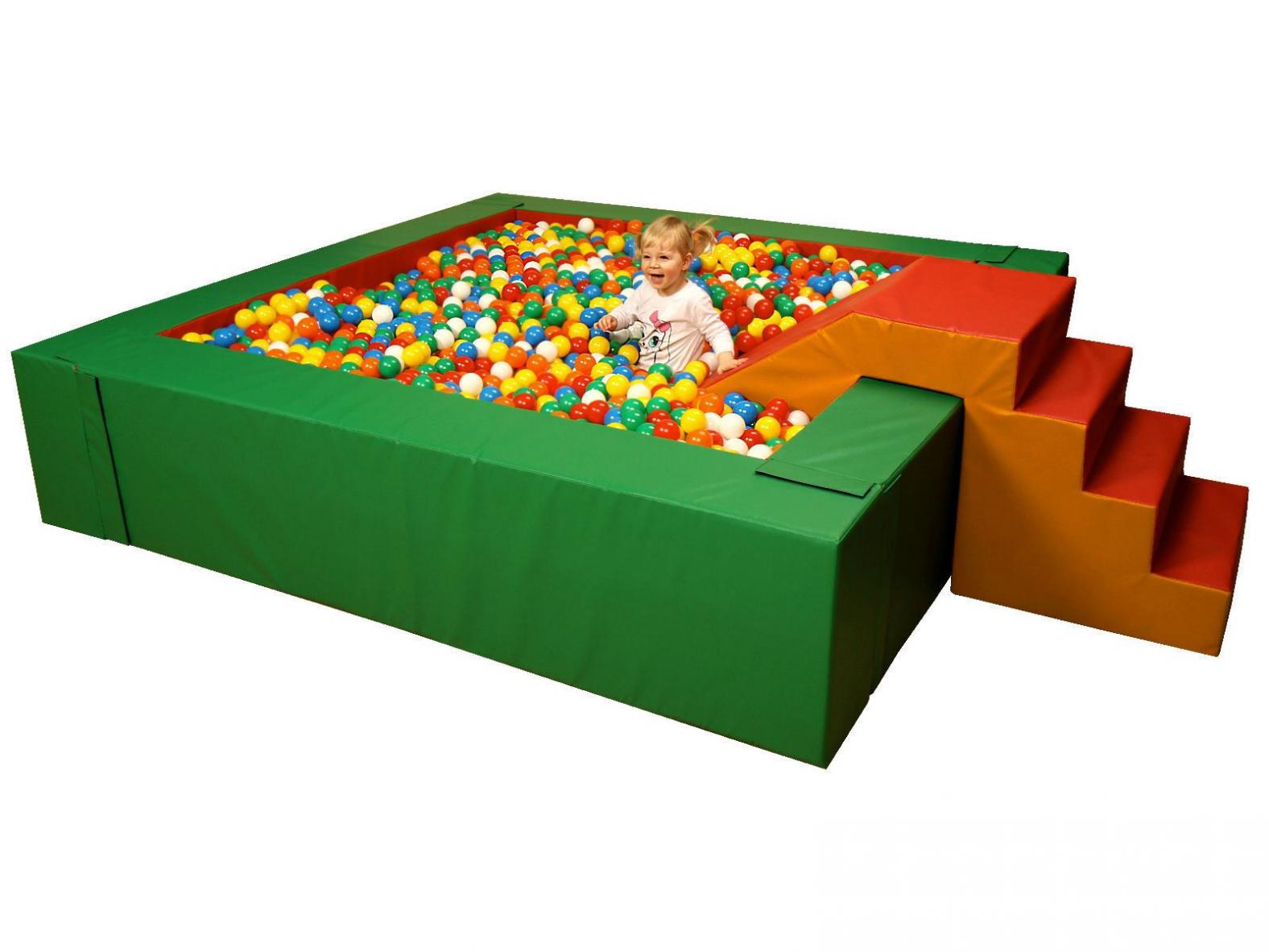 Bällebad mit Treppenrutsche - Ein großes Ballbad mit Treppenrutsche, welches kaum noch Wünsche offen lässt. Aus festem Schaumstoff mit einer Hülle aus Leichtplanenstoff Bällebad mit Treppenrutsche - Außenmaß Ballbad 225x225cm