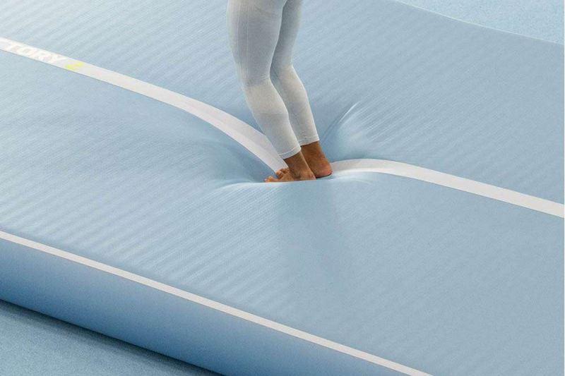 AirTrack Light - P3 - Landung - 40 % leichter als herkömmliche AirTracks - gefertigt aus neu entwickelten, bio-basierten Materialien
