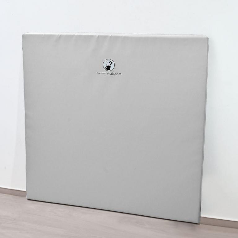 Prallschutzmatten-Wand-weiss - für mehr Sicherheit bei Sport und Spiel