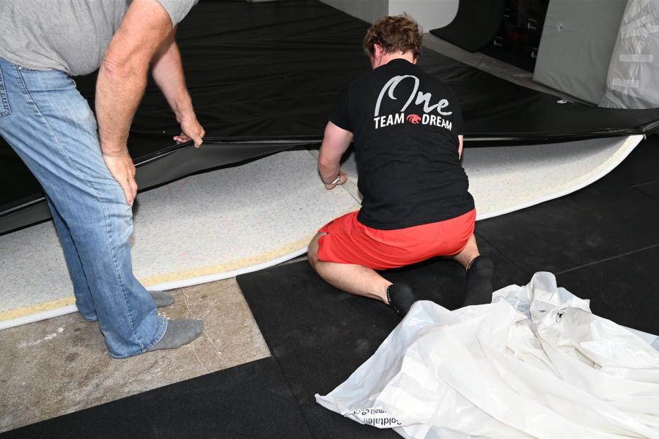 Einzelne Kerne in den Bezug legen