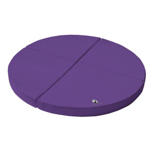 Weichbodenmatte rund 4-teilig - lila - Unsere runde Weichbodenmatte besteht aus vier Viertelkreisen, welche sich dank stabiler Klettverbindungen an den Laschen miteinander verbinden lassen. 