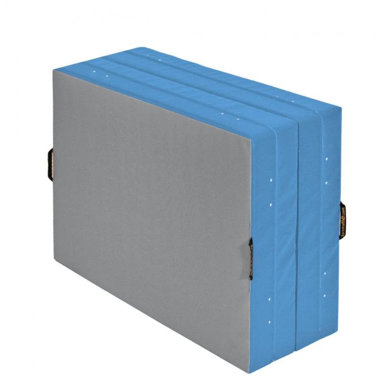 Weichbodenmatte-klappbar-geklappt-hellblau - klassische Weichbodenmatte zusammenklappbar