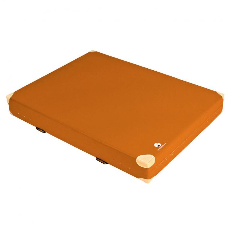 Weichbodenmatte-mit-Lederecken-orange - klassische farbige Weichbodenmatte mit 8 Lederecken