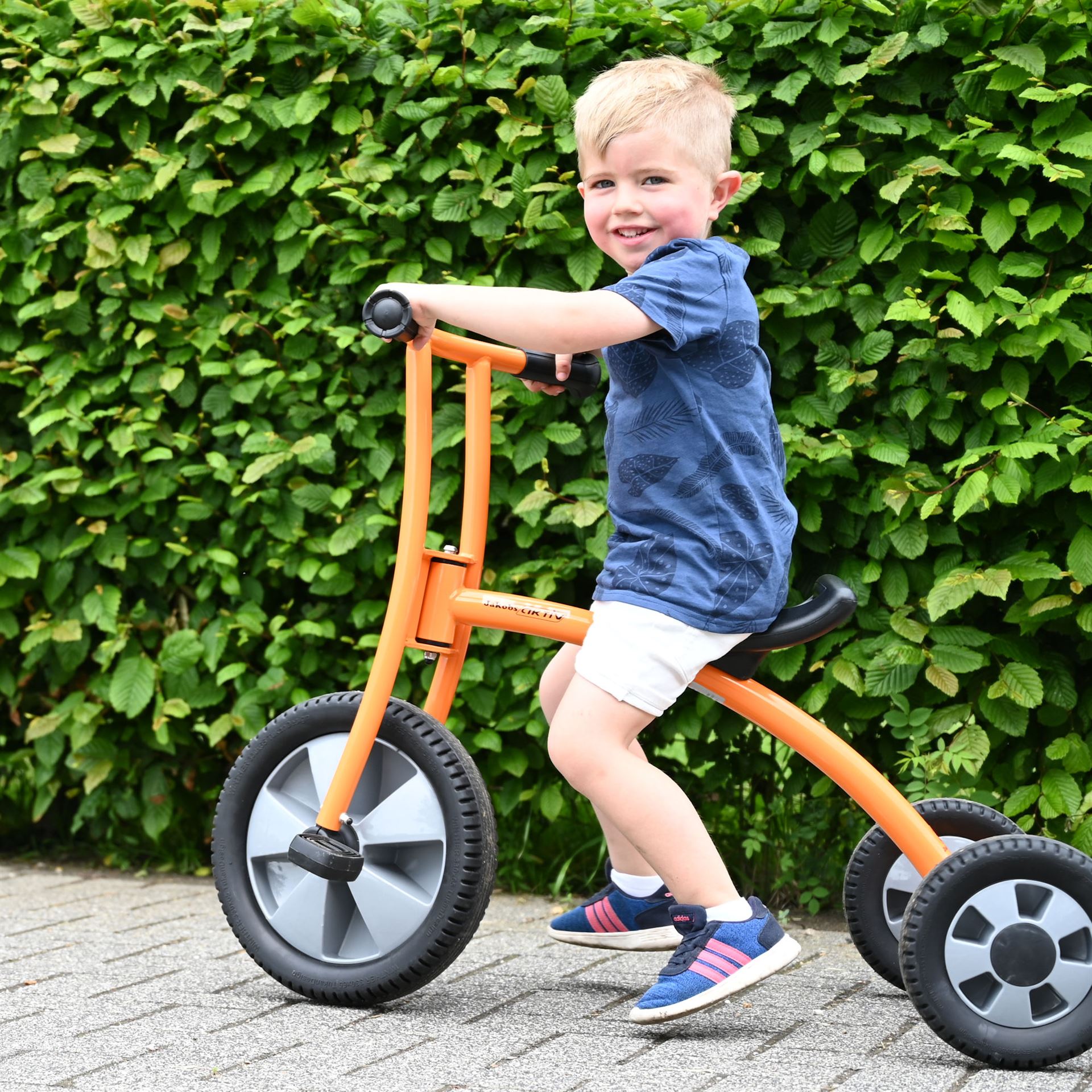 Jakobs Dreirad aktiv L Kinderfahrzeug 4-8 Jahre 